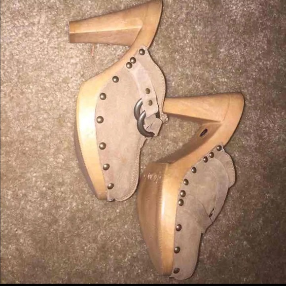 Boutique 9 Shoes - New! Boutique 9  Help 2 Shelters ONLY $6